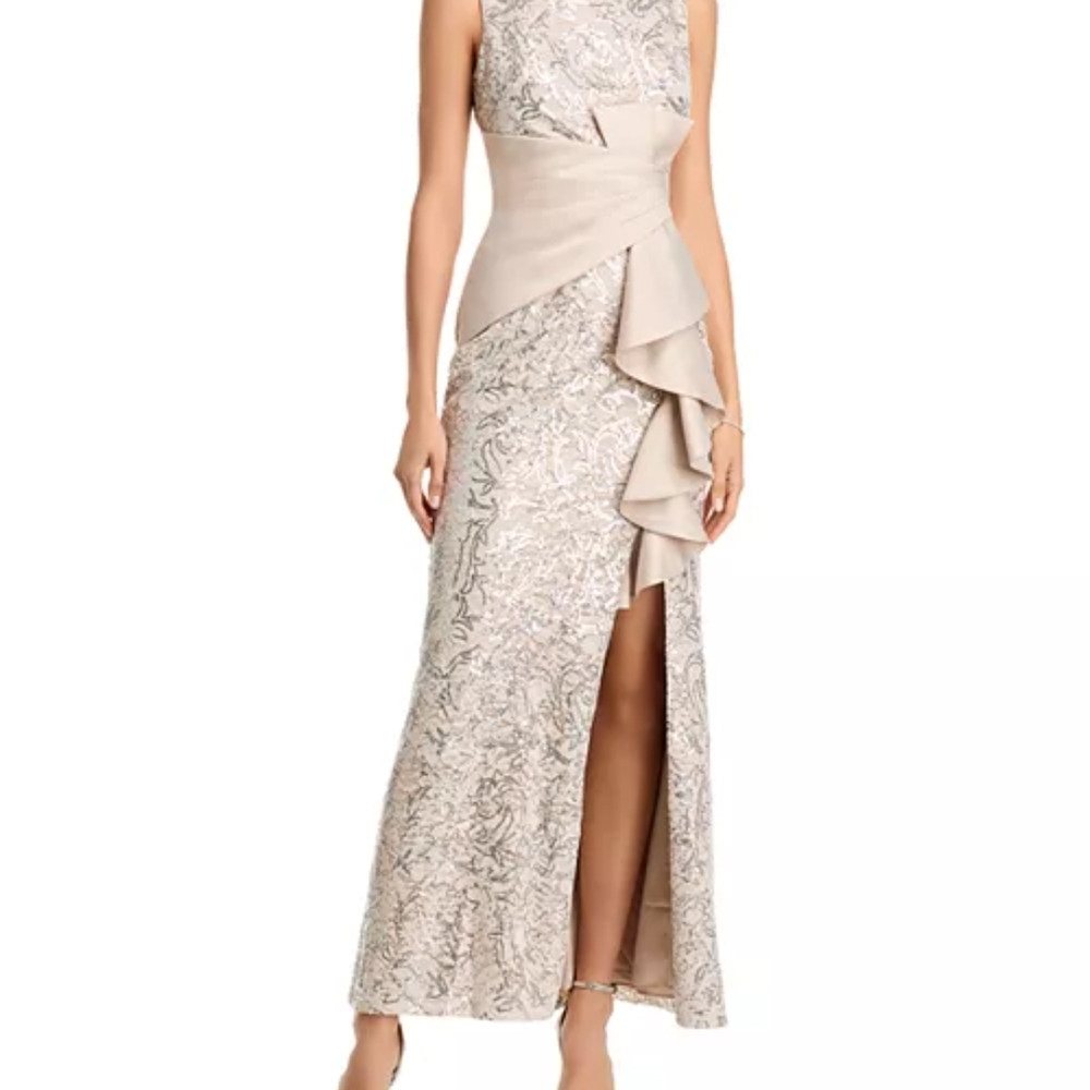 Elegant Cream Sleeveless Dress